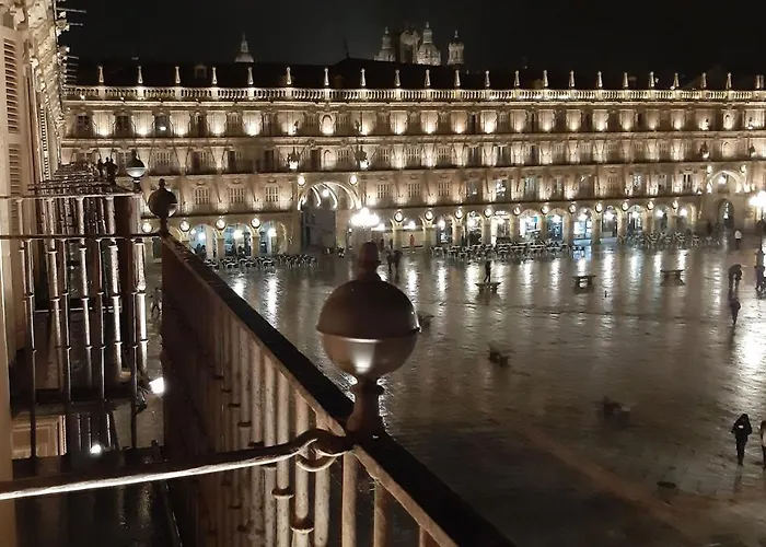Toro 2, 2º En La Misma Plaza Mayor De Salamanca