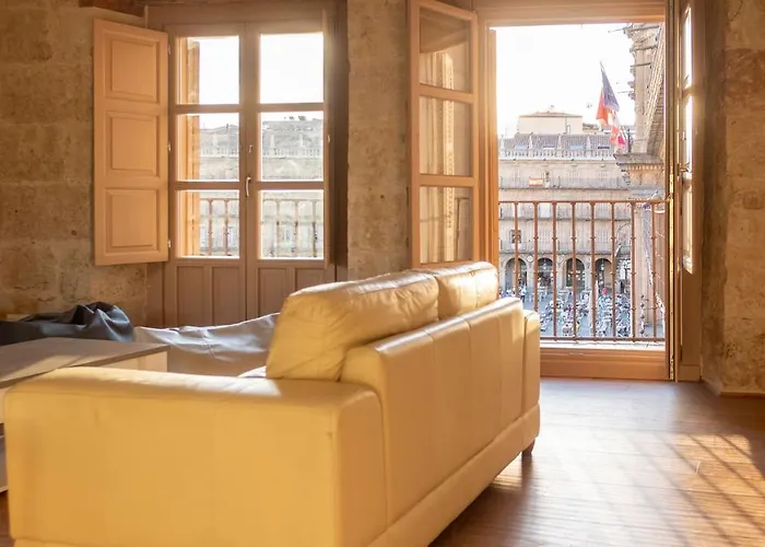 Toro 2, 2º En La Misma Plaza Mayor De Salamanca